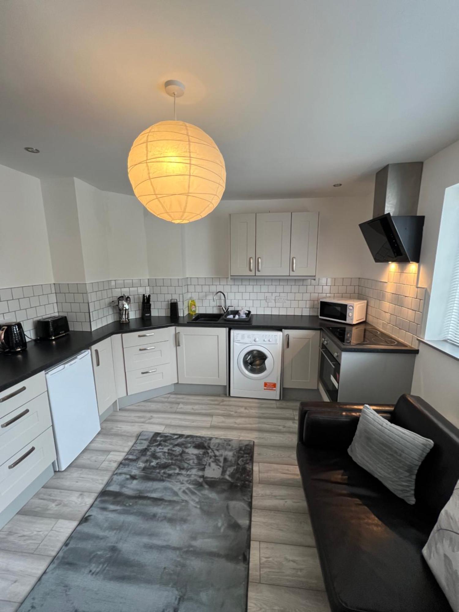 Cosy Modern Apartment Warrington Exterior photo